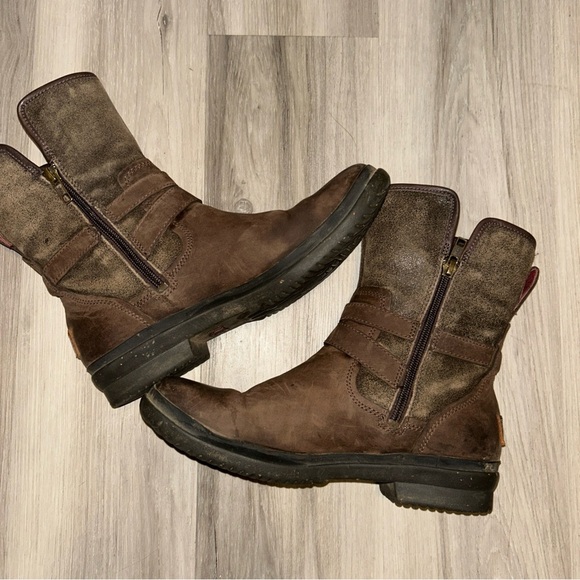 Ugg Australia Simmens Stout Brown Leather Womens Boot waterproof shoe size 8.5 - Picture 6 of 7